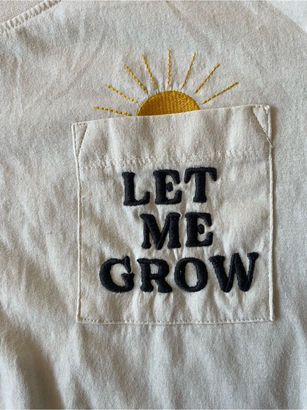 Recycled Threads Cropped Graphic Tee with Embroidered Pocket Design Size Med - Picture 2 of 8